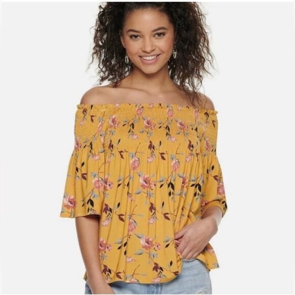 On or off shoulder mustard yellow floral top size small - Picture 3 of 9